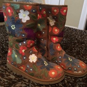 Floral uggs